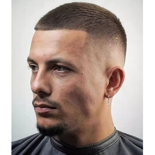 coiffure homme 2025 buzzcut